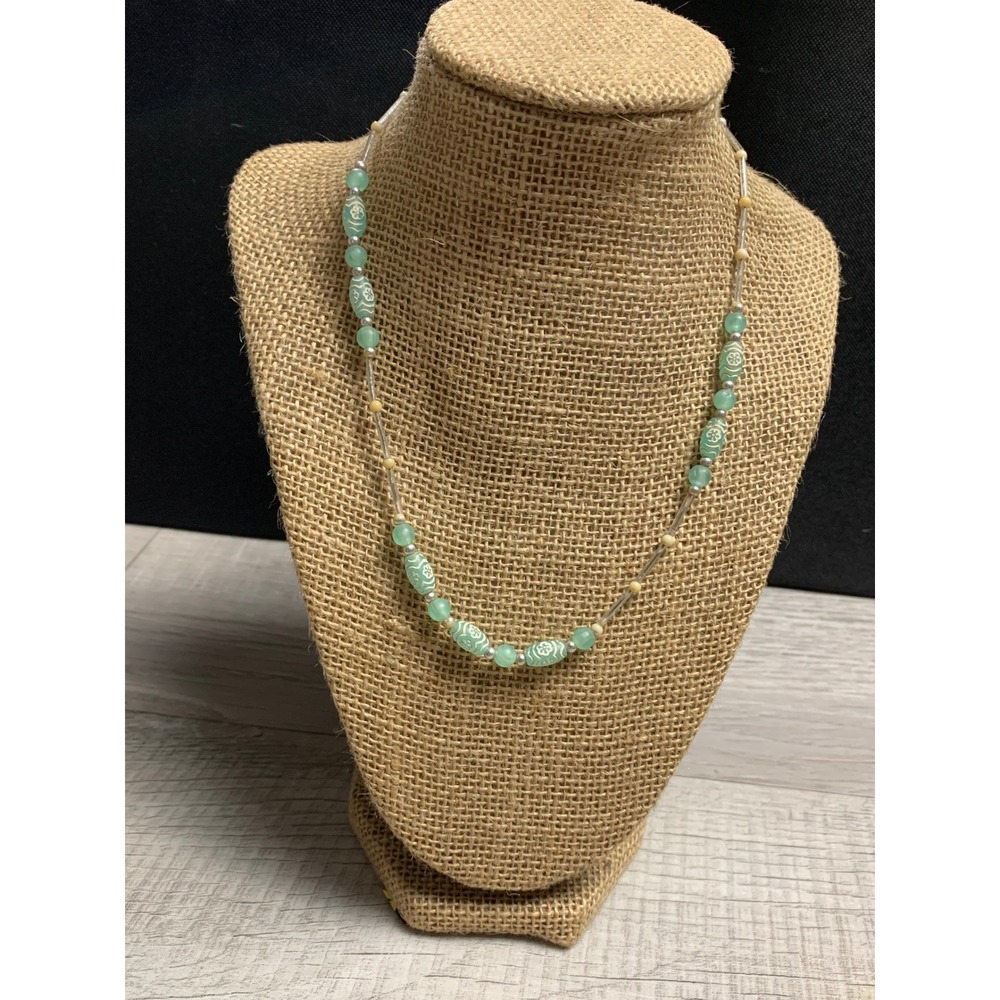 Vintage Mint Green Floral Beaded Necklace‎ 17 Inch Barrel Clasp Boho Coastal